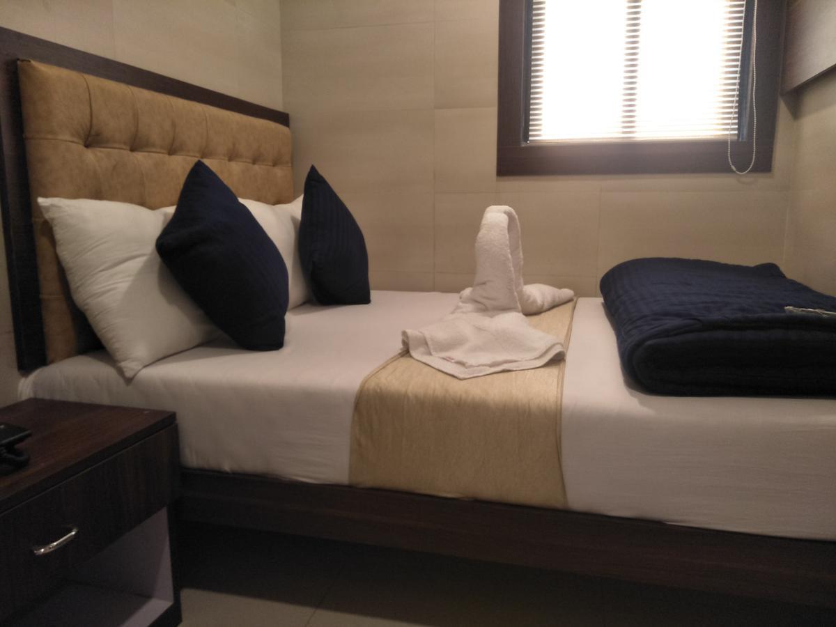 Hotel Avenue Residency 뭄바이 외부 사진